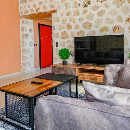 Villa Zen - 2 Bedroom With Jacuzzi In Kalkan Caykoey *