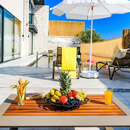 Zen - 2 Bedroom With Jacuzzi In Kalkan Caykoey