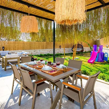 Zen - 2 Bedroom With Jacuzzi In Kalkan Caykoey Villa