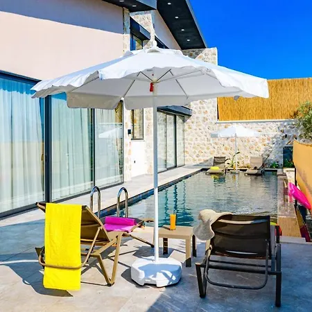 Zen - 2 Bedroom With Jacuzzi In Kalkan Caykoey *